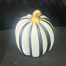 Carregar imagem no visualizador da galeria, A6058,  Reusable Halloween Pumpkin for Long-Lasting Decor  7.5inch  (FSKU:2722860) .C4. &amp;
